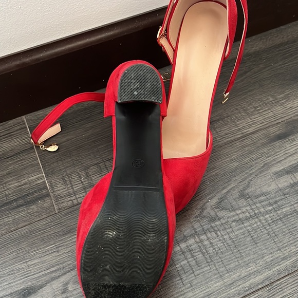 Shein pumps - Picture 3 of 3
